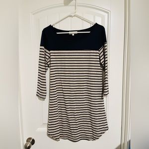 Umgee 3/4 length sleeve midi dress. Size M. Colors: Navy & Tan stripes